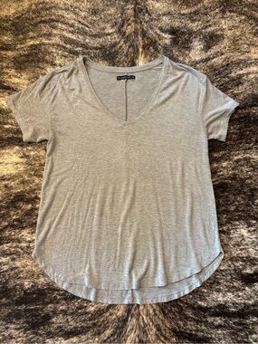 Abercrombie & Fitch Women’s Gray Drapey V Neck Tee, Size XL